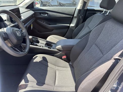 Used 2025 Honda Accord SE image 10