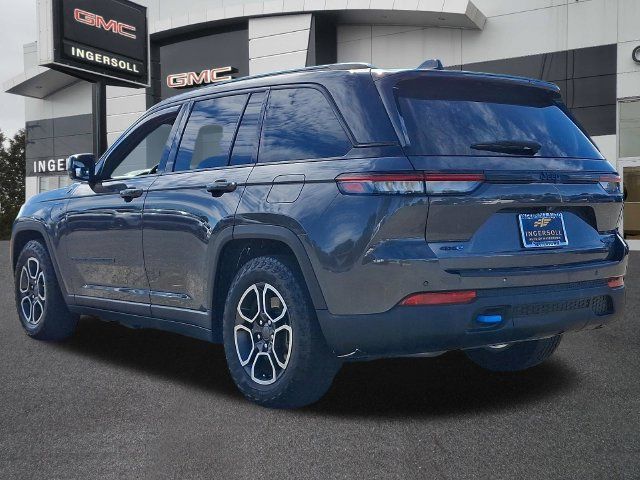Used 2023 Jeep Grand Cherokee Trailhawk w/ Advanced Protech Group II AWD/4WD image 23