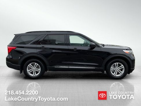 Used 2024 Ford Explorer XLT w/ Class IV Trailer Tow Package AWD/4WD image 6