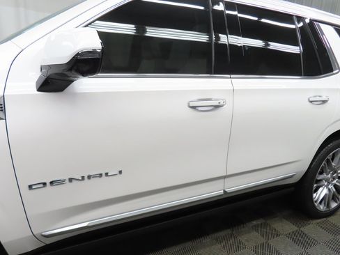 Used 2025 GMC Yukon Denali image 49