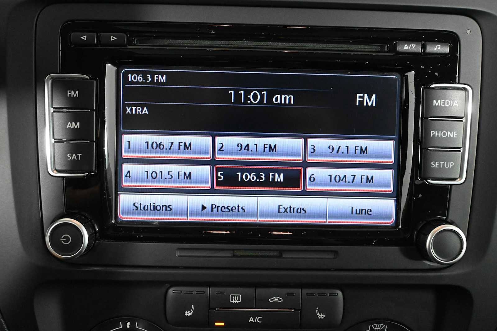 Used 2014 Volkswagen Jetta SE FWD image 22