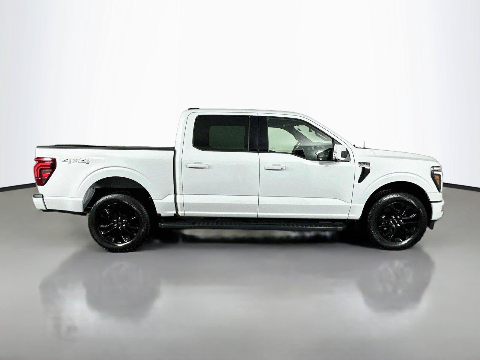Used 2024 Ford F150 Lariat w/ Equipment Group 502A High AWD/4WD image 18
