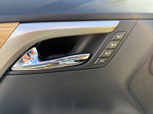 Used 2022 Lexus RX 350L FWD w/ Premium Package image 13