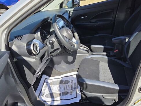 Used 2025 Nissan Versa SV FWD image 6