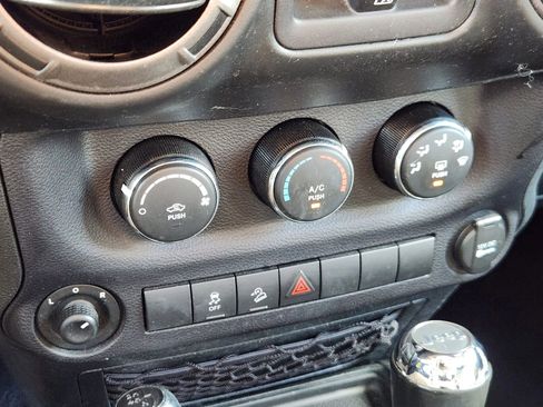 Used 2016 Jeep Wrangler Unlimited Sport w/ Quick Order Package 24S image 31