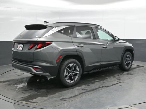 New 2026 Hyundai Tucson SEL AWD/4WD image 2
