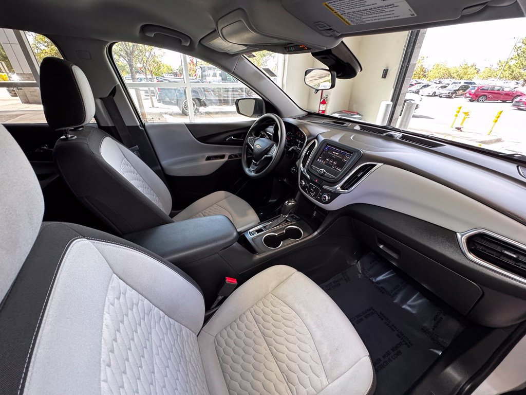 Used 2021 Chevrolet Equinox LS w/ LS Convenience Package AWD/4WD image 40
