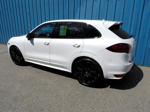 Used 2013 Porsche Cayenne GTS image 3