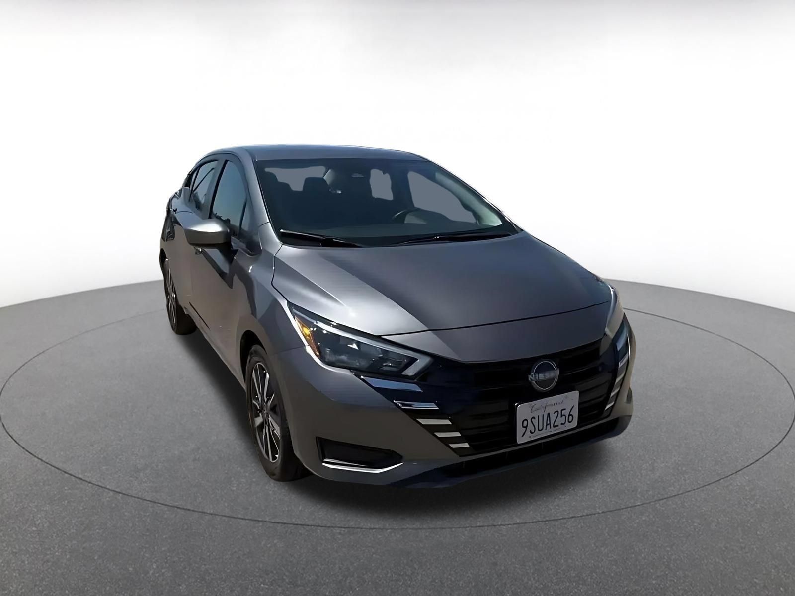 Used 2025 Nissan Versa SV FWD image 3