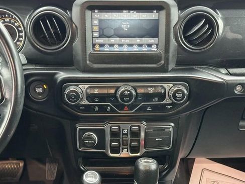 Used 2021 Jeep Wrangler Unlimited Sport image 13