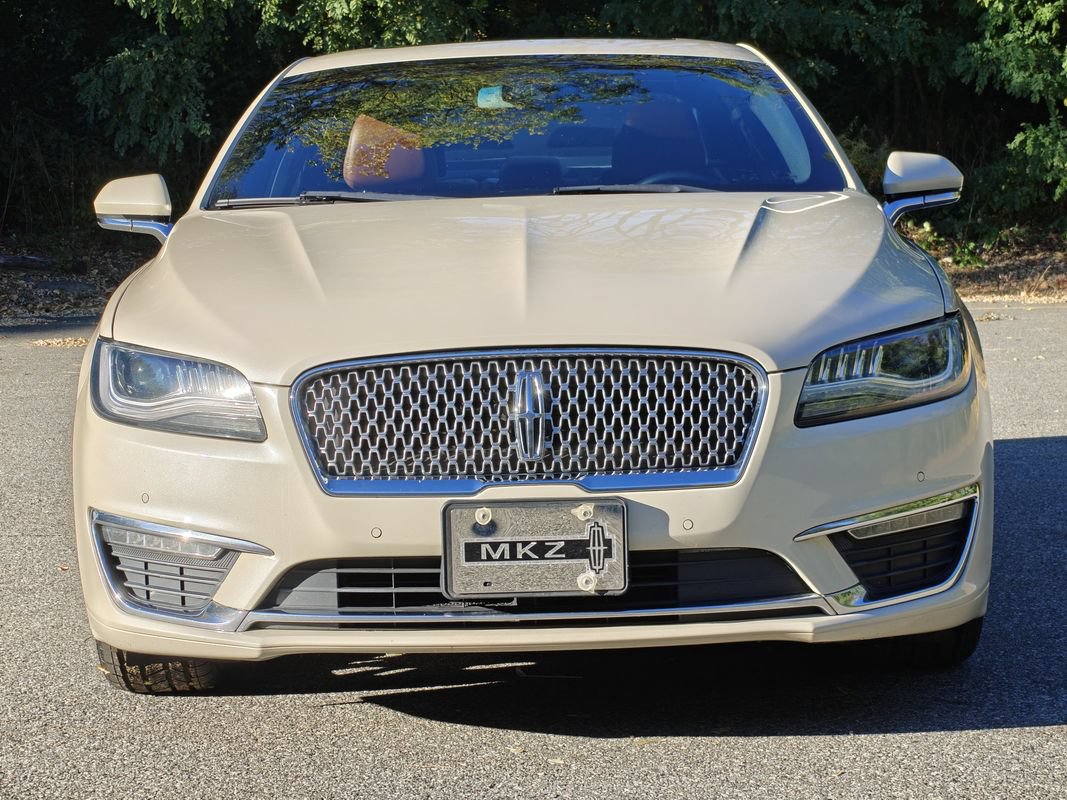 Used 2018 Lincoln MKZ Reserve w/ Technology Package FWD image 2