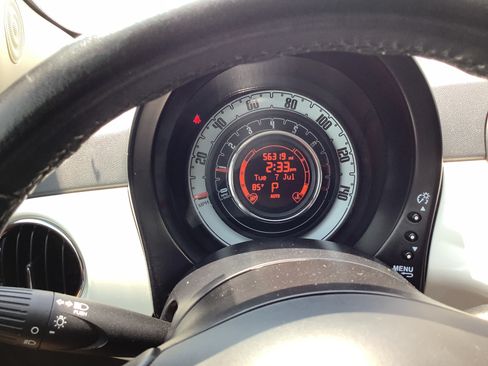 Used 2016 FIAT 500 Pop w/ Italia Package FWD image 10