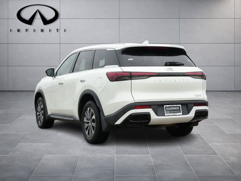 Certified 2023 INFINITI QX60 Pure FWD image 5