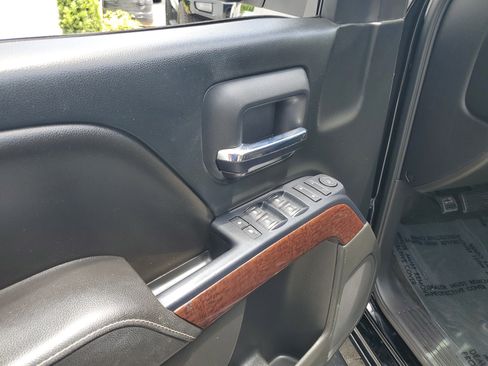 Used 2017 GMC Sierra 1500 SLE w/ SLE Value Package RWD image 18