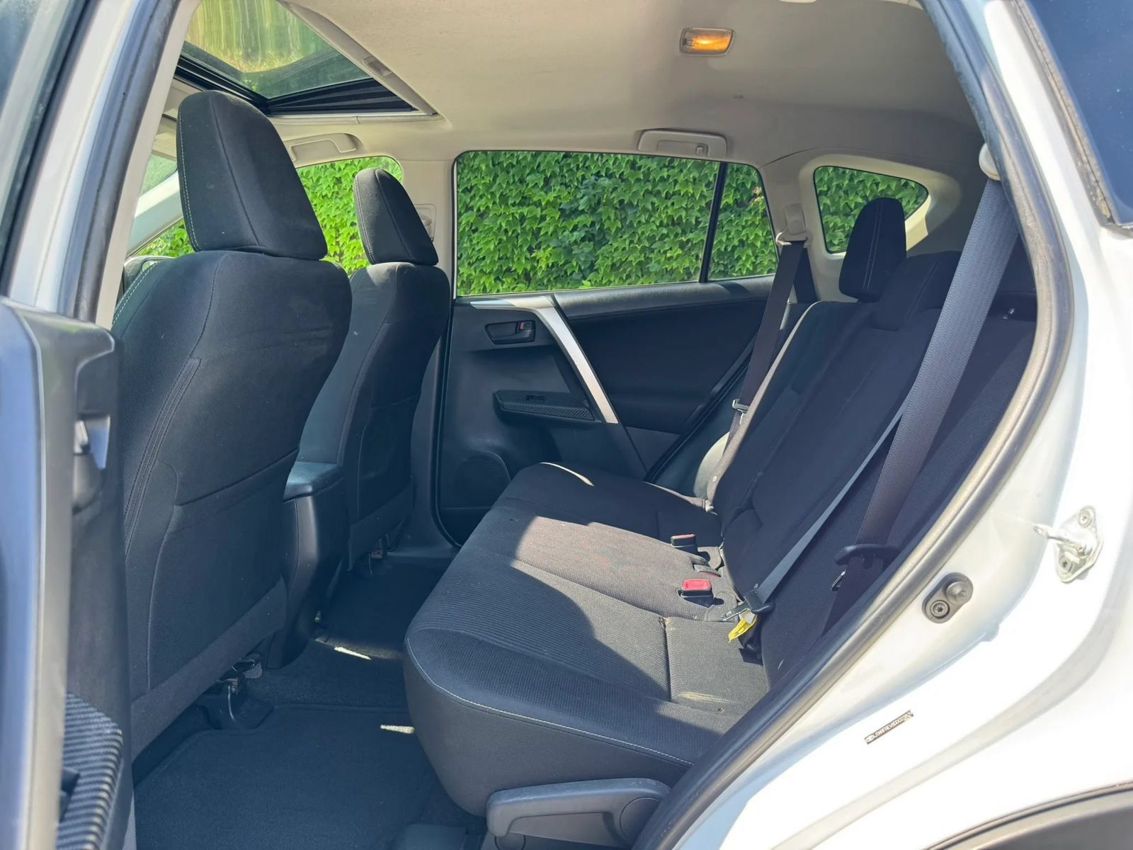 Used 2013 Toyota RAV4 XLE AWD/4WD image 13