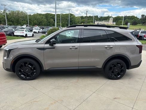 Used 2024 Kia Sorento X-Line EX AWD/4WD image 4