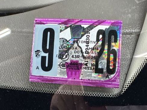 Used 2013 INFINITI G37 Sport w/ Premium Pkg image 54