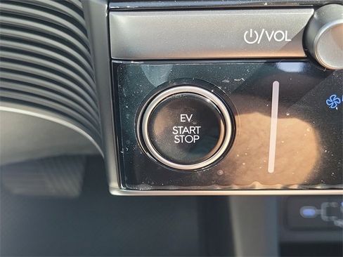 New 2026 Hyundai Ioniq 5 SE image 9