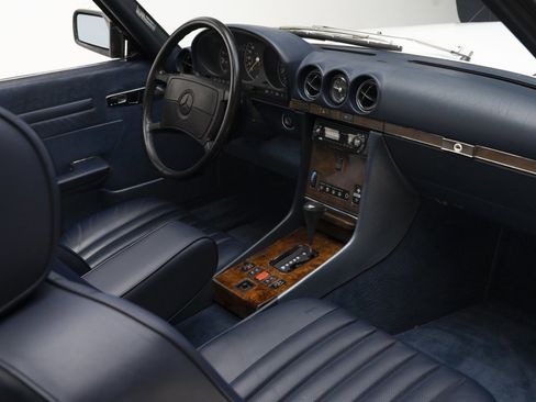 Used 1988 Mercedes-Benz 560 SL image 38