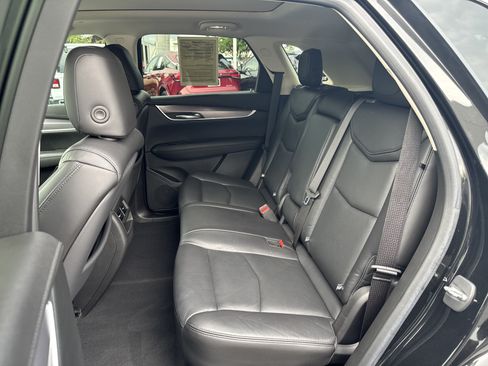 Used 2018 Cadillac XT5 Luxury w/ Driver Awareness Package FWD image 21
