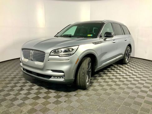 Used 2020 Lincoln Aviator Reserve w/ Equipment Group 202A image 5