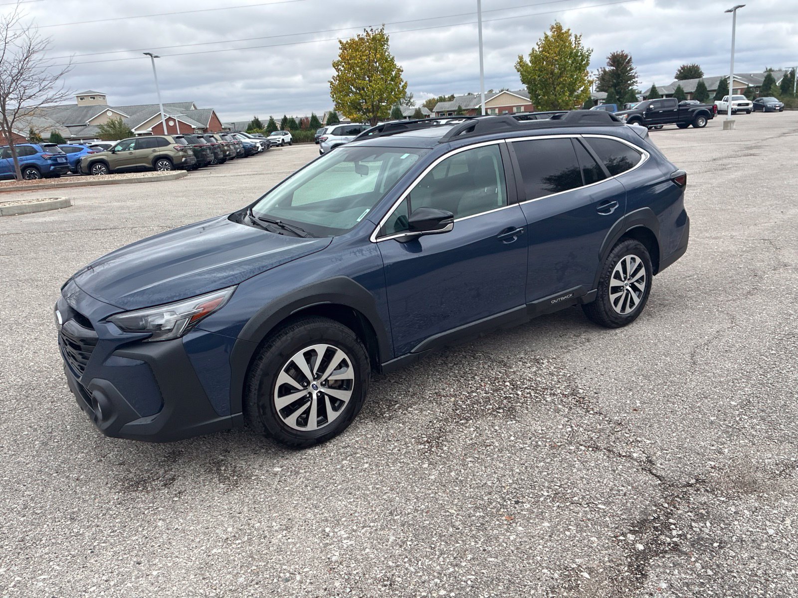 Certified 2025 Subaru Outback Premium AWD/4WD image 40
