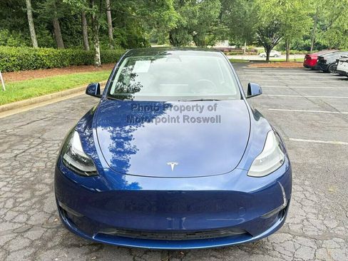 Used 2023 Tesla Model Y Long Range AWD/4WD image 9