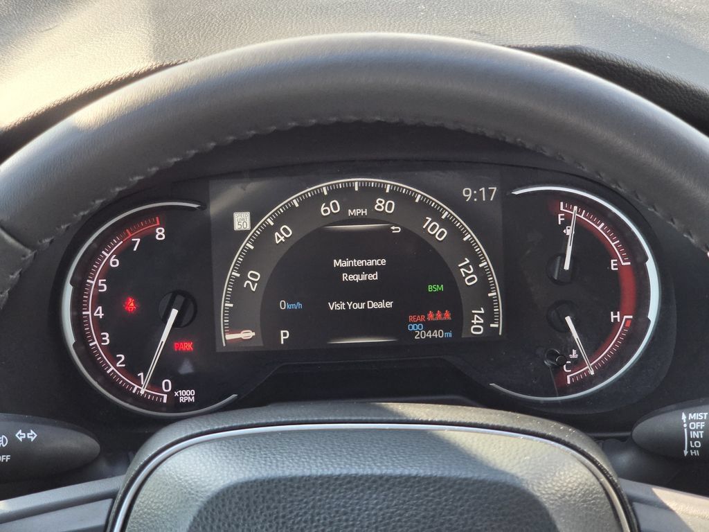 Used 2025 Toyota RAV4 XLE Premium FWD image 16