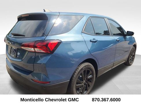Used 2024 Chevrolet Equinox LS w/ LS Convenience Package FWD image 8