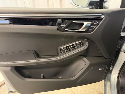 New 2026 Porsche Macan S image 7