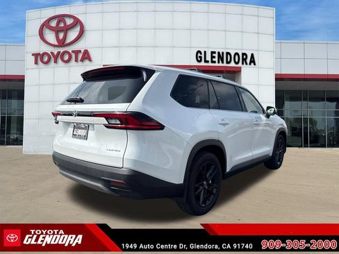 New 2026 Toyota Grand Highlander FWD image 11