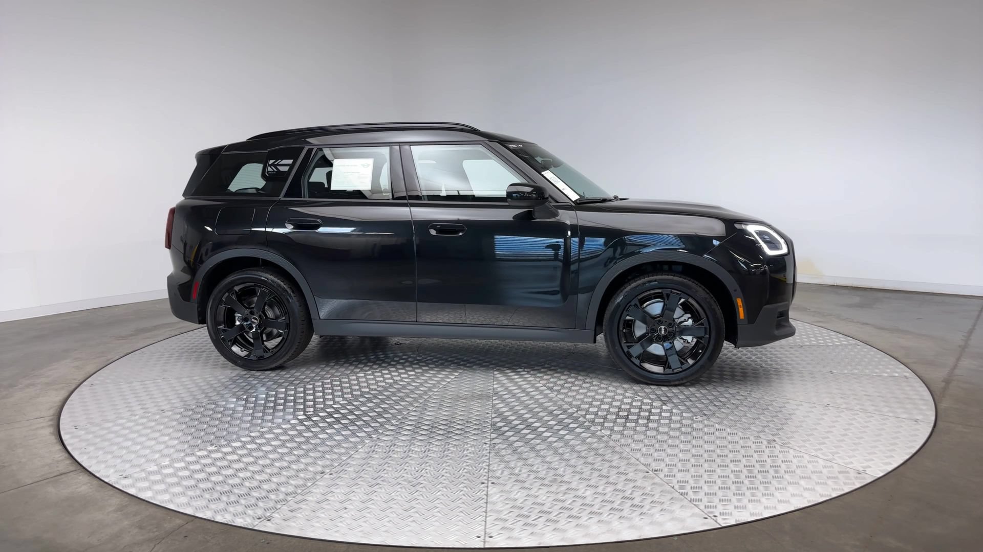 Used 2025 MINI Cooper Countryman S AWD/4WD image 9