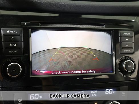Used 2020 Nissan Rogue SV AWD/4WD image 5