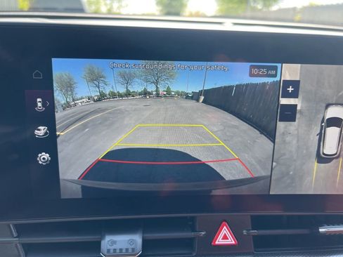 Certified 2024 Kia Sportage SX AWD/4WD image 52
