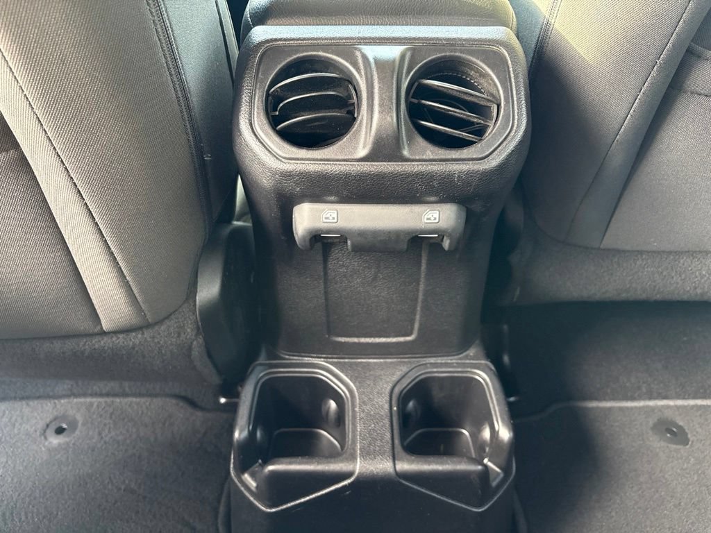 Used 2018 Jeep Wrangler Unlimited Sport S AWD/4WD image 19