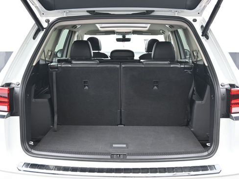 Used 2023 Volkswagen Atlas SE w/ Panoramic Sunroof Package image 16