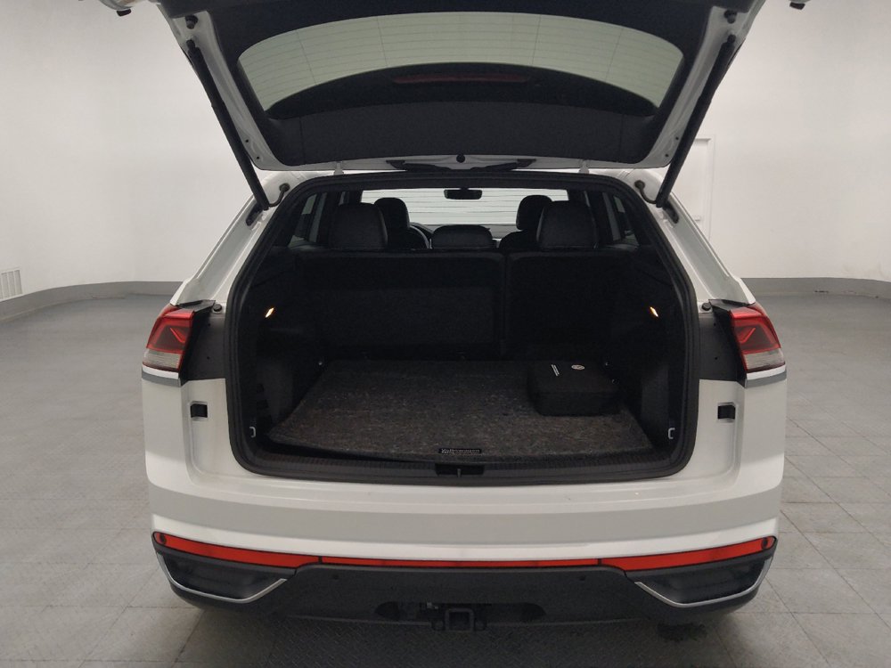 Used 2023 Volkswagen Atlas Cross Sport SE FWD image 29