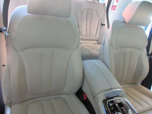 Used 2022 BMW X5 xDrive45e AWD/4WD image 34
