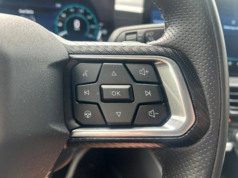 Used 2025 Ford Mustang Coupe RWD image 21