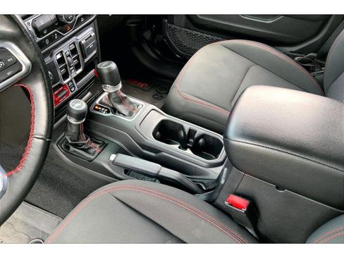 Used 2022 Jeep Gladiator Rubicon w/ Trailer Tow Package AWD/4WD image 16