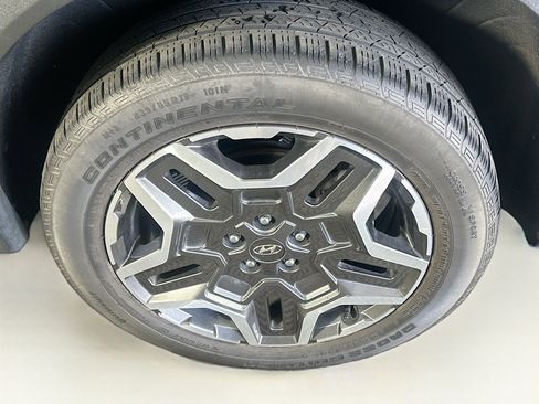 Used 2023 Hyundai Santa Fe Limited image 11