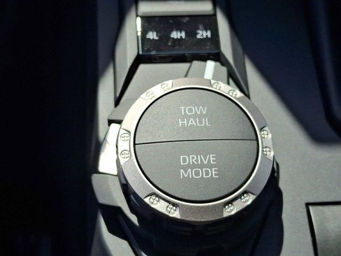 New 2025 Toyota Tacoma TRD Sport image 17