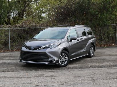 Used 2024 Toyota Sienna XLE