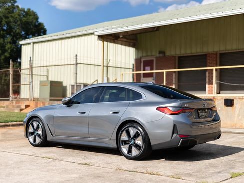 Used 2023 BMW i4 eDrive40 w/ Premium Package RWD image 9