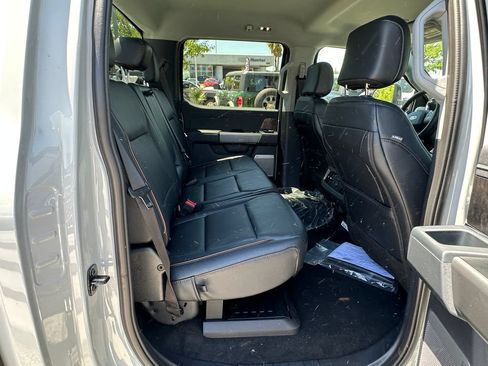 New 2026 Ford F250 Lariat w/ FX4 Off-Road Package AWD/4WD image 19