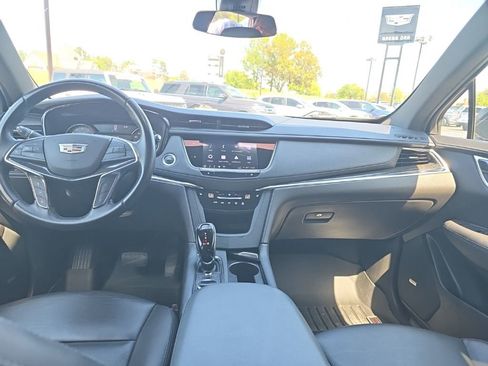 Used 2022 Cadillac XT5 Premium Luxury AWD/4WD image 11