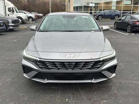 New 2026 Hyundai Elantra Limited image 2