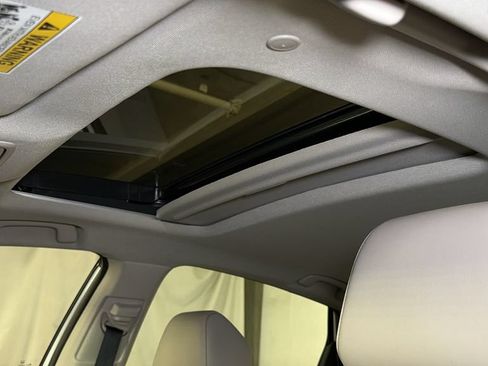 Used 2024 Honda Accord Touring image 6