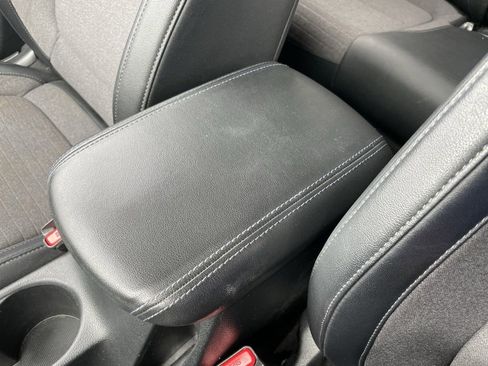 Used 2021 Kia Seltos S image 41