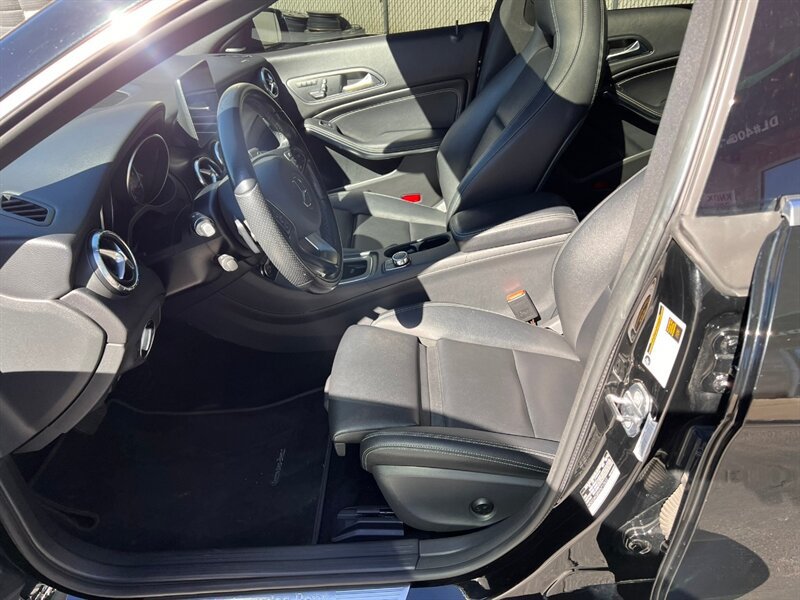Used 2019 Mercedes-Benz CLA 250 4MATIC w/ Premium Package image 15